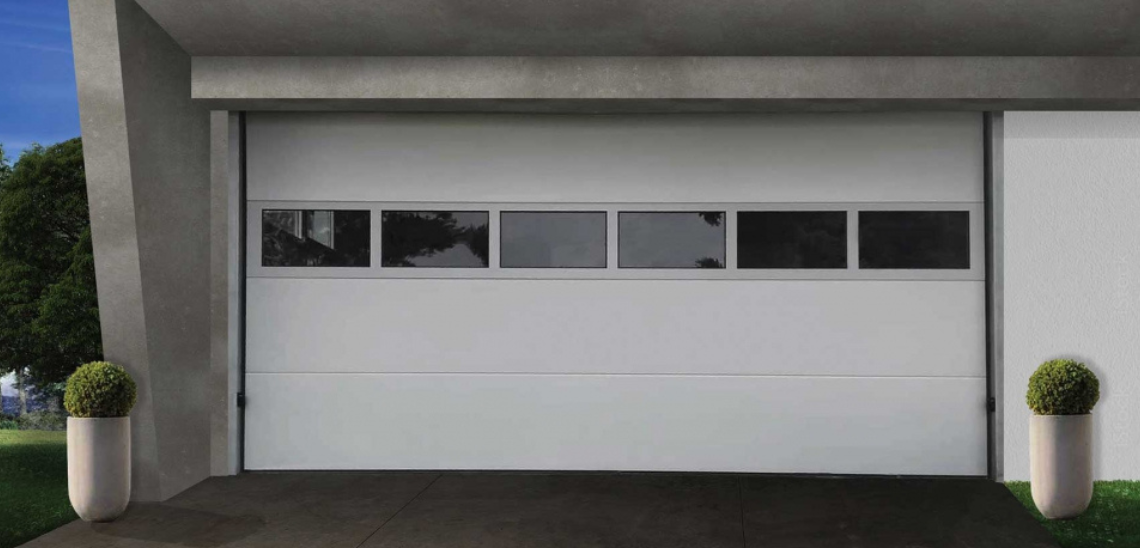 Puertas seccionales en Granada y Almería