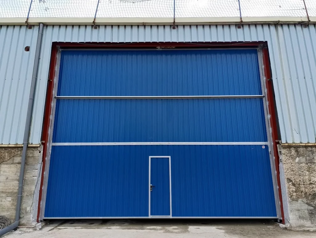 Puertas contrapesadas en Granada y Almería